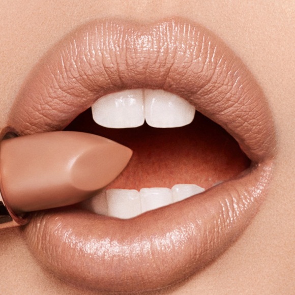 Hepburn honey/yes honey Charlotte Tilbury matte revolution lipstick - Picture 1 of 2